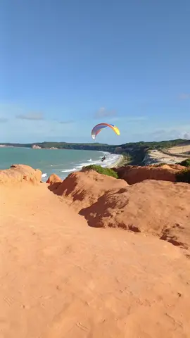 Quebrando a rotina ! que lugar incrível, que fica em pipa-RN #praia #natal #dia 