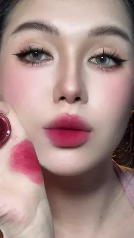 Chời ơi cái màu nó xinh điênn #xuhuong #sonmoi #lipstick #diepmyngo 