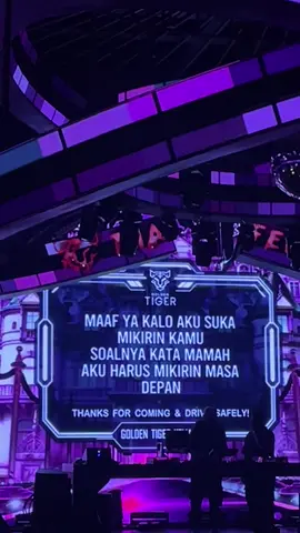🙂‍↔️ #party #tuhanbersamagenz #fyp #jaksel #goldentigerclub 