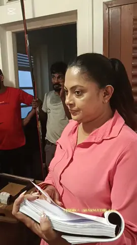 Behind the scenes📺📽️💄#යොවුන්වසන්තේ #ඉන්දිකධර්මතිලක #janaBmakeup #shootingඅපි #fyp 
