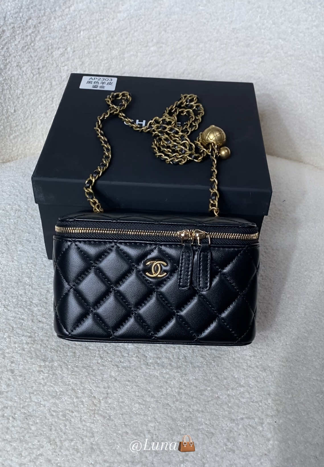 Black makeup bag#luxury #unboxing #fyp #bags #chanel 