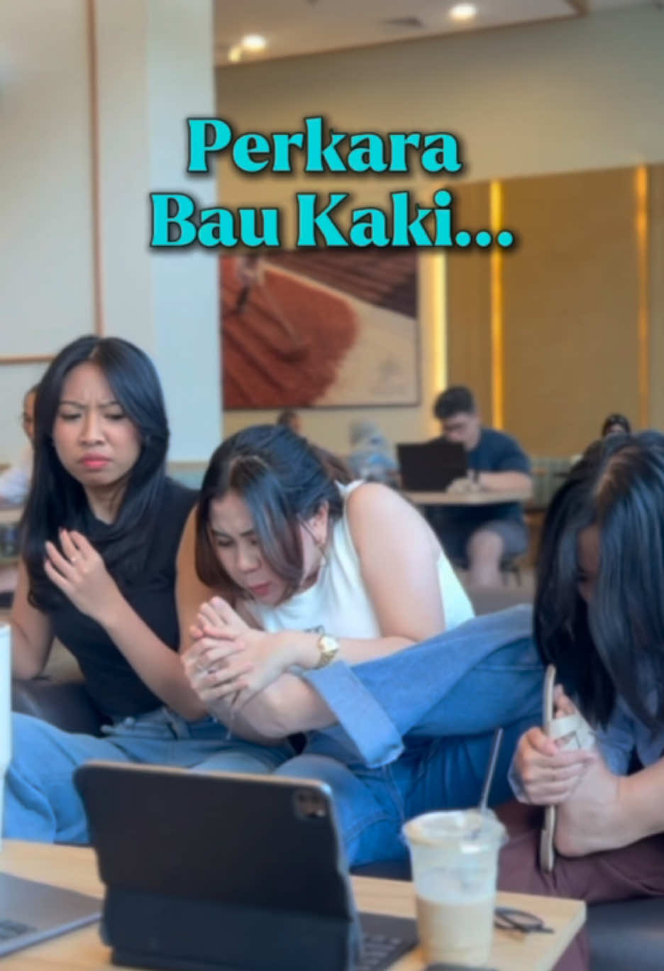 plis bawa ini ke tongkrongan😭 #wiselieindonesia #footspray #parfumkaki #gajiansale #promoguncang1111 