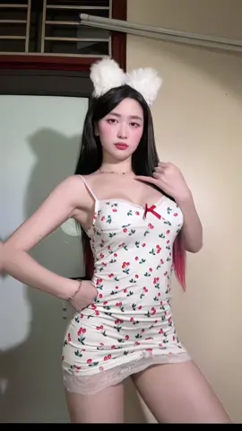 Nước mắt em lại rơi vì anh đếyy 🥹 #idollive #livedance #dance #livenhaytheoquatang #nhảy 