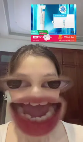 Nè he nè he, tặng quà he❤️❤️❤️ #lrpvn #larocheposay #larocheposayvn #chamsocda #cicaplast 