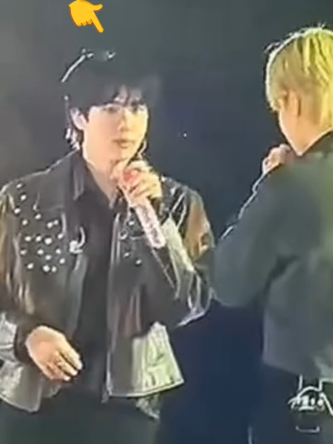 😭😭😭😭на повторе в моей голове, так теплоооооооо это от него 😭😭😭😭Чиминаааа.Я не могу перестать это смотреть и слушать 😭#jimin #fyp #jikook #edit 