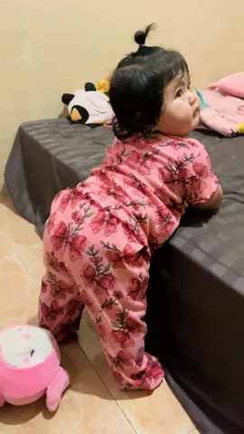 Pov lagi eek tp belum bisa caranya jongkok😭😭🤣🤣 #fyp #fyppppppppppppppppppppppp #fypage #fypシ゚ 