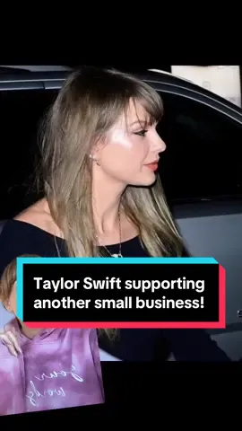 Taylor Swift and Travis Kelce were spotted out in NYC during his bye week having dinner at The Polo Bar — and of course, Taylor did it again! She’s rocking a small business brand, Audrey Rose Jewelry, with their $7,800 diamond lock necklace and customizable diamond trail. We love a queen who supports small businesses 💎✨ Plus, TNT holding hands (as always).  #TaylorSwift  #TravisKelce  #taylorswiftstyle  #AudreyRoseJewelry  #tiktokbingeworthycontest  @Taylor Swift @Travis Kelce  