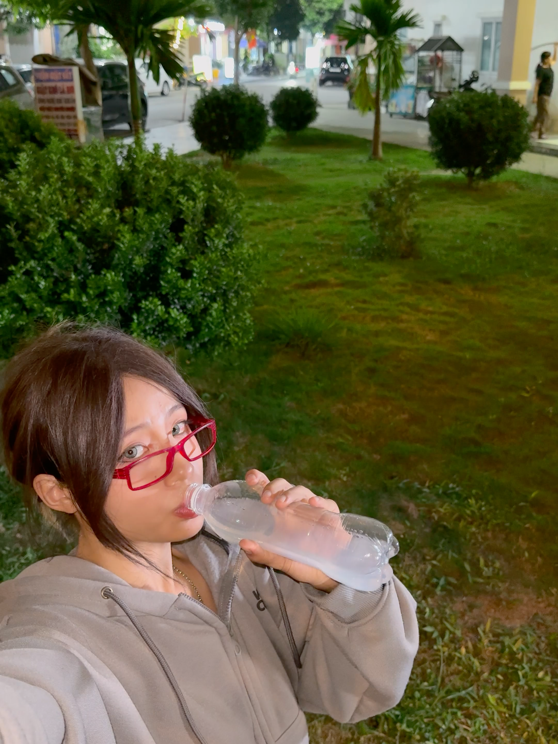 Different types of people drinking water | Oppa Huy #huyseoul