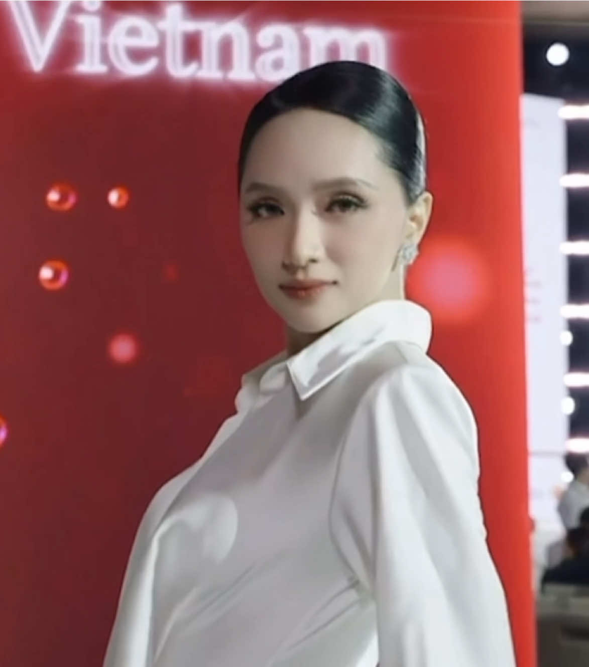 Tonight at 1st EVENT KATHY LABZ BEAUTY of the UNIVERSE ✨ #HuongGiang #The74thMissUniverse #MissUniverse #MissUniverseVietnam #MUVN2025