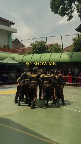 *WOV CHAPT TWO (2)👏🏻🦅* trimakasih sudah berjuang bareng - bareng selama 10 bulan lamanya…. trimakasih sudah selalu berjuang untuk memberikan hasil yang maksimal dan baik☺️ kini… masa kita sudah habis… ya. Memang benar adanya setiap orang ada masanya.😊 *jangan lupa pulang🕊️*  #samuja #hiburan #paskibra #dump #fypage  