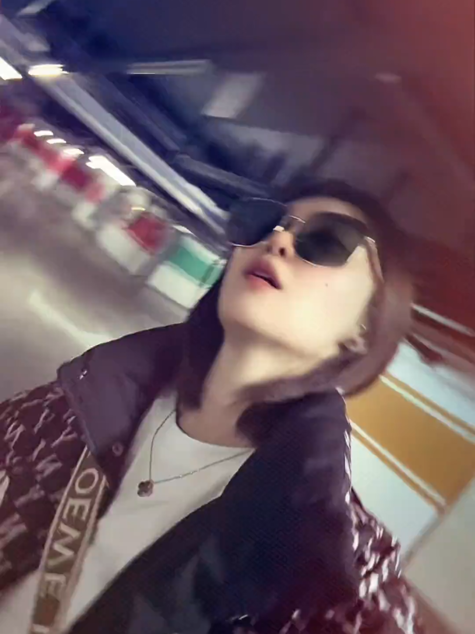 重金屬旋律裡藏著對光明的執著，再迷茫，也要做自己的太陽。#中文歌  #太陽 #隨拍 #音樂推薦 #唱歌 #好聽的歌 #DJ #chinatiktok #FYP 