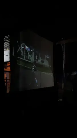 Kiper nya turu😹 #persibbandung #persib #adamalis #masumberanda #bobotoh 