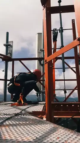 #paratiiiiiiiiiiiiiiiiiiiiiiiiiiiiiii #trabajos #comunucación #antenas #claro 