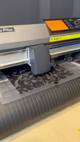 From plain to aesthetics and cool skin Insta360 X5 wrapped in our 3M Smokescreen Skin watch till the end 👀 — the final peel is unreal #phoneskin #iphonesticker #dji #processvideo #insta360x5 