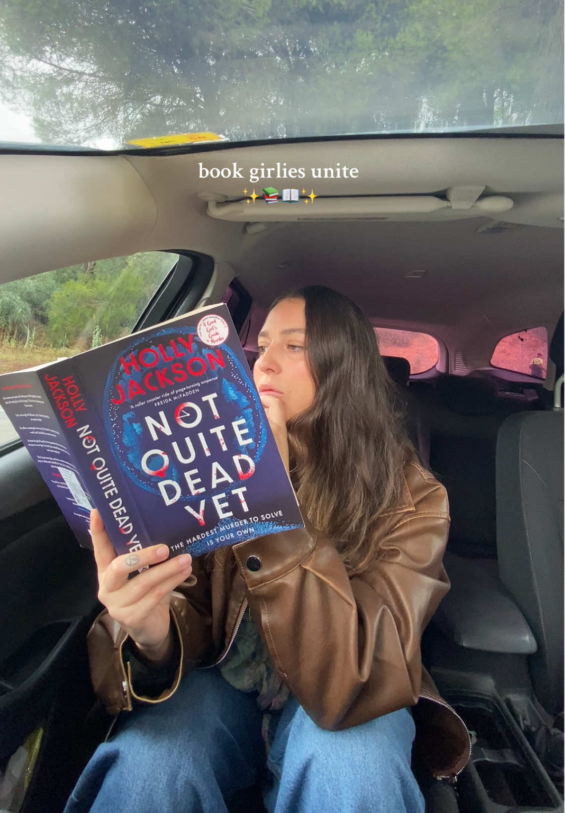 book girlies unite below….⬇️ 📖✨ I’ve been in a reading slump but this one has brought me back and I’m almost done ✔️ I need more recs #hollyjacksonbook #bookgirlies #BookTok #bookrecs 