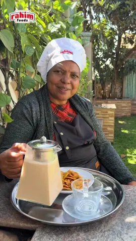 Simple spiced milk tea recipe to try this evening😋 #RahimFoods #uganda🇺🇬 #rahimfoodsrecipes #africantea #milk 