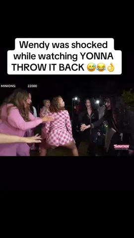 Wendy was shocked while watching YONNA THROW IT BACK 😅😂👌#streamer #dance #yonna #wendyortiz #foryoupage 