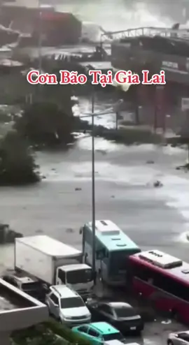 cơn bão lớn nhất thế giới đang vào đất liền #xuhuong #conbao13 