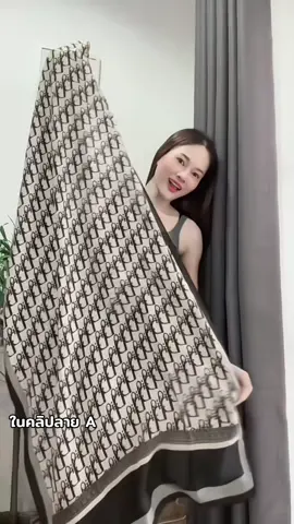 #ผ้าพันคอ #ผ้าคลุมไหล่ #ผ้าคลุมไหล่สวยๆ #ป้ายยาแฟชั่น 