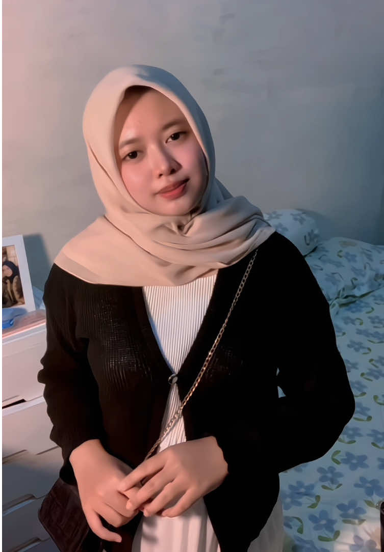 Malem jumat enaknya co cardigan ini dehhh  #cardiganmurah #fypシ゚ 