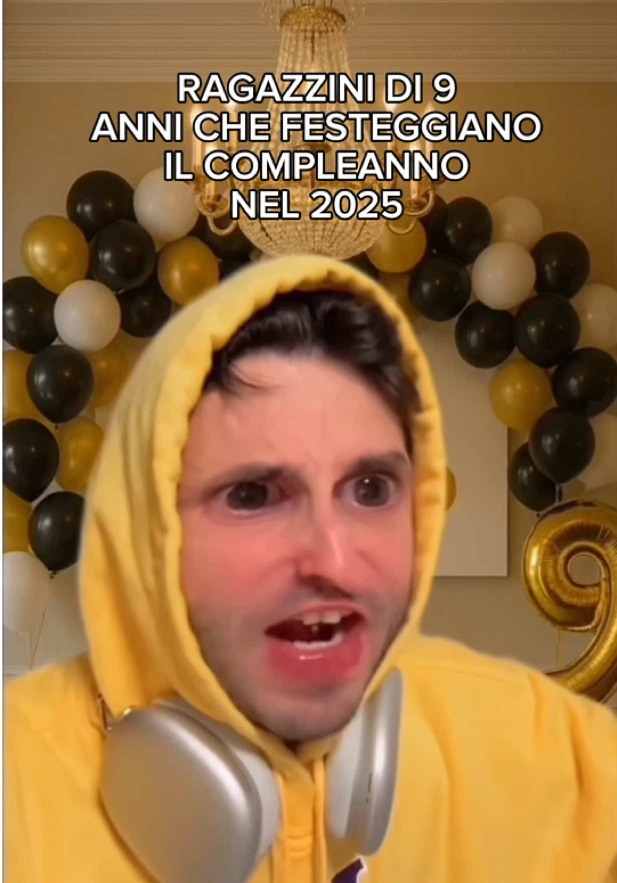 ✨Prega Gesù bambino che sia arancione ✨ #mamma #compleanno #ricordi #videocomico #nuovegenerazioni 