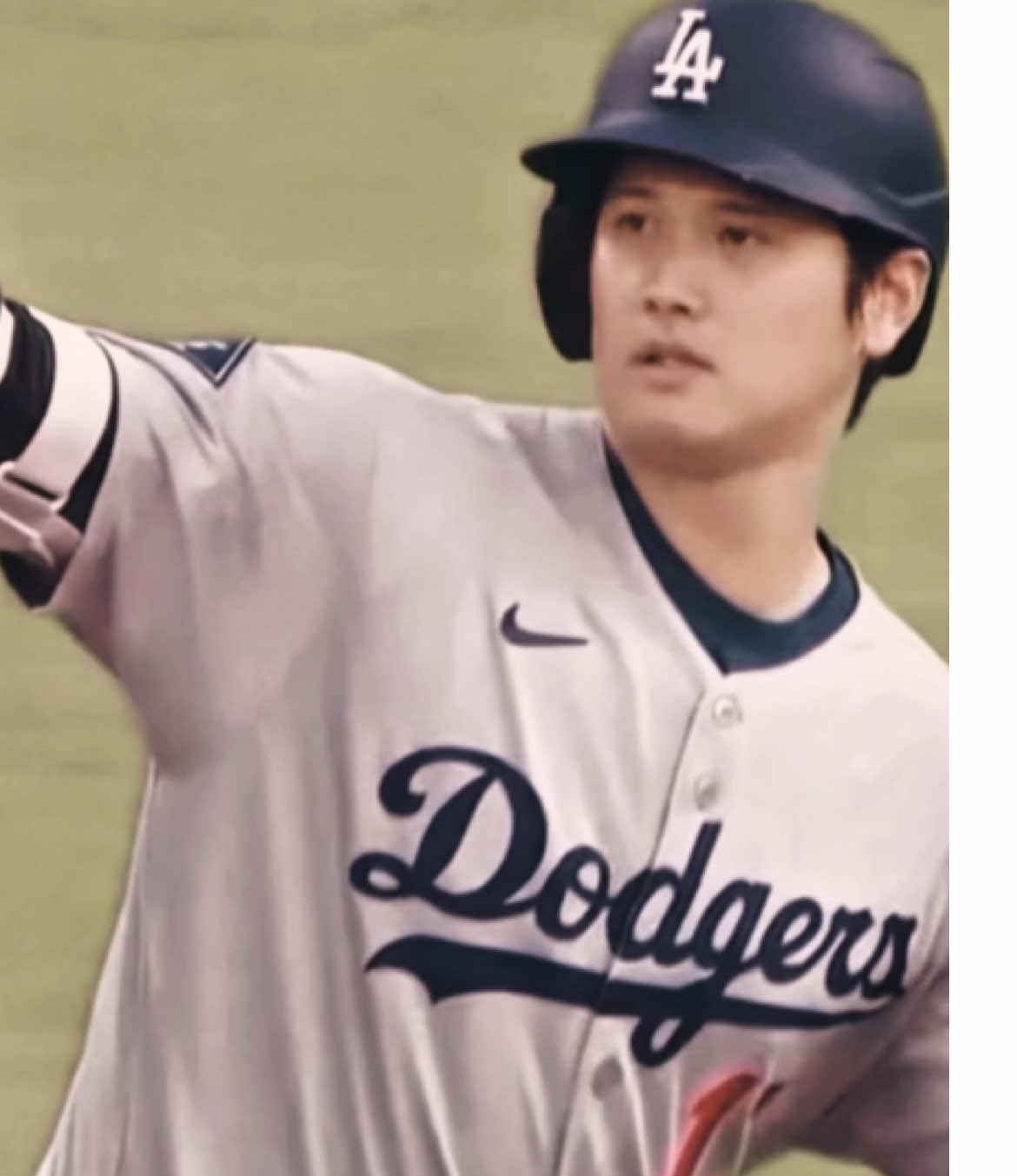 #shoheiohtani — omg another shohei edit.. i hope this isn’t the source of me falling off,, i SWEAR ill make another pitt edit soon — #shoheiohtaniedit #ladodgers #dodgers #dodgersedit 