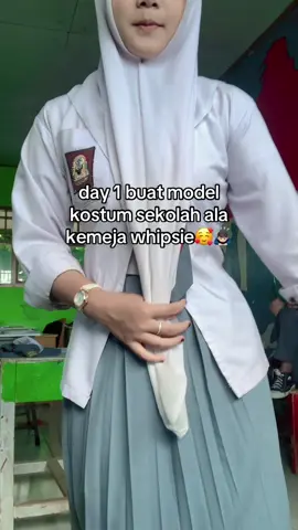 NURUTI KATA OTAK🥰🙏🏻#foryoupage #4u #qoutes #anaksekolah #kemejawhipsie