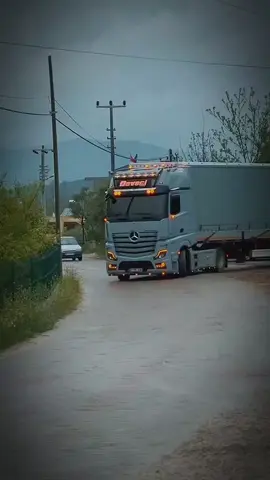 #شاحنات_مرسيدس_بنز🇩🇪 