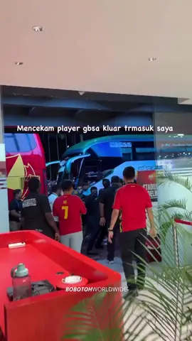 MENC3KAM‼️ suasana usai tuan rumah Selangor FC kalah atas persib‼️ semoga pemain persib aman💙🫂 sc:bobotohworldwide #persibbandung #ultras #selangorfc #persibvsselangor #bobotohpersib1933 