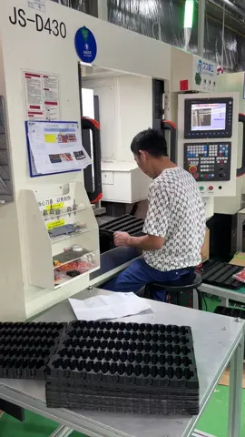 Gia đình k.khá giả thì biếtls#vieclambacninh #tamtrang #congnhan 