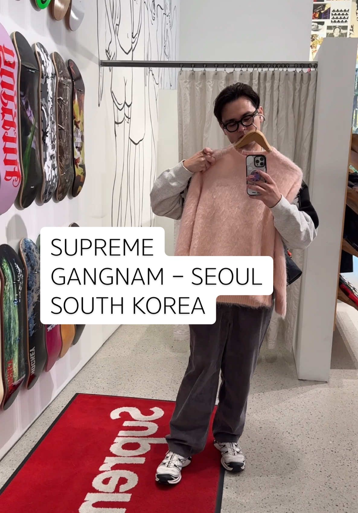 Was so excited to visit the Supreme store in Gangnam, Seoul, South Korea.  I haven’t seen many people post about visiting the store in Korea, but I looked it up online and saw this location. Definitely found some nice pieces. ⭐️ ##supremenewyork##seoulshopping##supreme##koreashopping##koreatrip