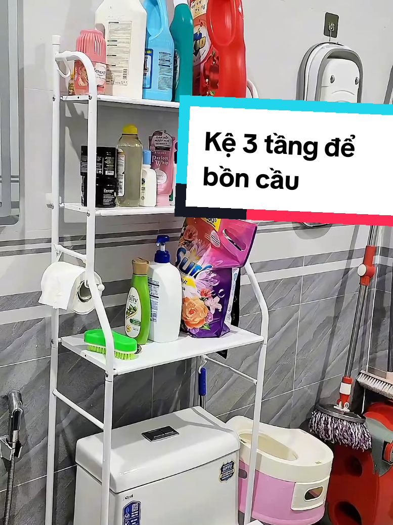 Trả lời @nhithoitrang15  Kệ 3 tầng để trên bồn cầu, nhà tắm. Nhờ nó mà nhà tắm gọn, đẹp, rộng hẳn ra #decor   #dondepnhacua  #kenhatam  #keboncau  #xuhuong @lientaphoasn90 @lientaphoasn90 @lientaphoasn90 