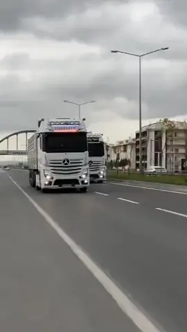 #شاحنات_مرسيدس_بنز🇩🇪 