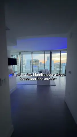 Which one are you picking?  #miami