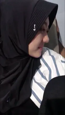 lagi main kuda-kudaan 🤭         #CapCut #templatecapcut #preset5mb 