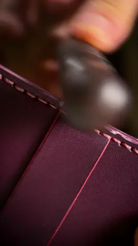 AMSR. Making a sleek leather cardholder from scratch 👀🔥 pure craftsmanship, no shortcuts — just real leather and passion 💪 #leathercraft #handmade #cardholder #tiktokmade #asmr