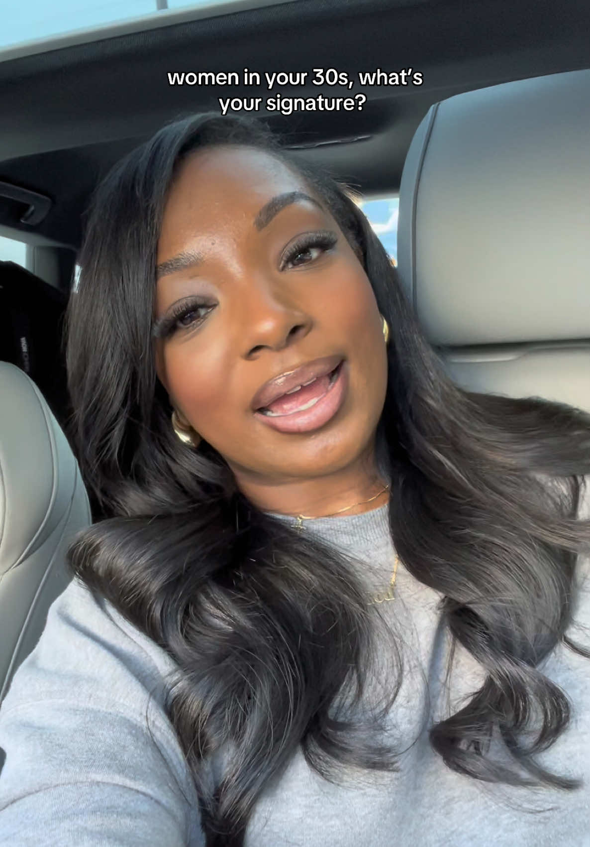 What’s your go-to hair and nails combo? I always get the most compliments when I wear a layered side part. It never misses!!