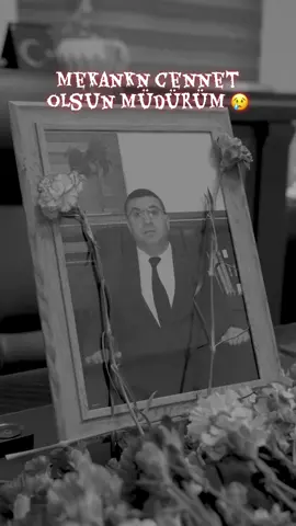 Aksaray / Eskil İlçe Milli Eğitim Müdürümüz için bugün gerçekleştirilen karanfil töreninde, anlamlı ve duygulu anlara tanıklık ettik. Bu özel günde, müdürümüzün hatırasını yaşatmak adına hazırladığımız klip, tüm eğitim camiamızın ortak duygularını yansıtmaktadır. Mekanın Cennet Olsun Müdürüm. (Gür foto) #eskilmillieğitimmüdürü #eskil #aksaray68 #keşfet 