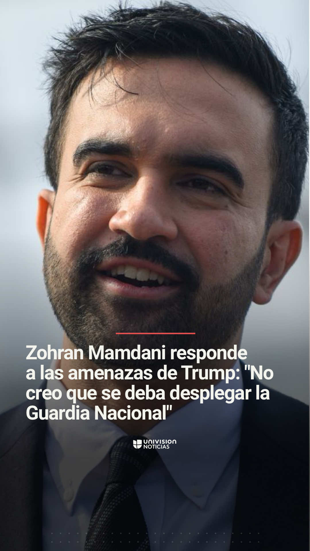 📌🇺🇸 Zohran Mamdani responde a las amenazas de Trump: “No creo que se deba desplegar la Guardia Nacional”. Tras ser elegido como el nuevo alcalde de Nueva York, Mamdani respondió a las amenazas del presidente, quien advirtió que podría recortar fondos federales, desplegar la Guardia Nacional e, incluso, promover su deportación. Mamdani, nacido en Uganda y naturalizado estadounidense, será el primer alcalde musulmán de la Gran Manzana y el más joven en un siglo. Informa Peggy Carranza. 📺 Más del Noticiero Univision a las 6:30pm/5:30C y Edición Nocturna a las 11:30pm/10:30C. #inmigración #ICE  #deportaciones #NuevaYork #Uninoticias 