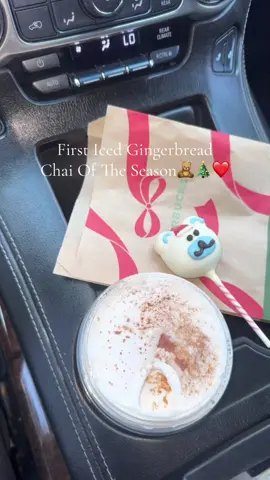 😍😍😍 #starbucks #starbucksholidaydrinks #gingerbreadchai #fyp 