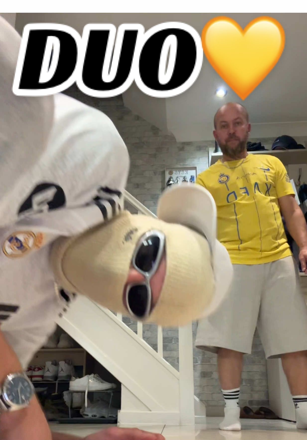 Piszcie do jakiej piosenki mamy zatańczyć na następnym filmiku?😂🤔 #dlaciebie #dlacb #polska #poland #tiktokpolska 