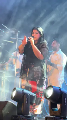 සුසූමේ වෙලී....උනූසුම් වේවී වස්සානයේ අපි ලං වු හැටි....💙🫶 @R A I N I @flashback audio #capcut #1millionaudition #viraltiktok #CapCut 