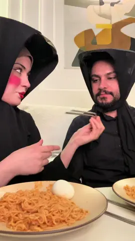 خليته يسووي معاي الترند الصيني والا أضل زعلانة منه😭😂😂😂😂