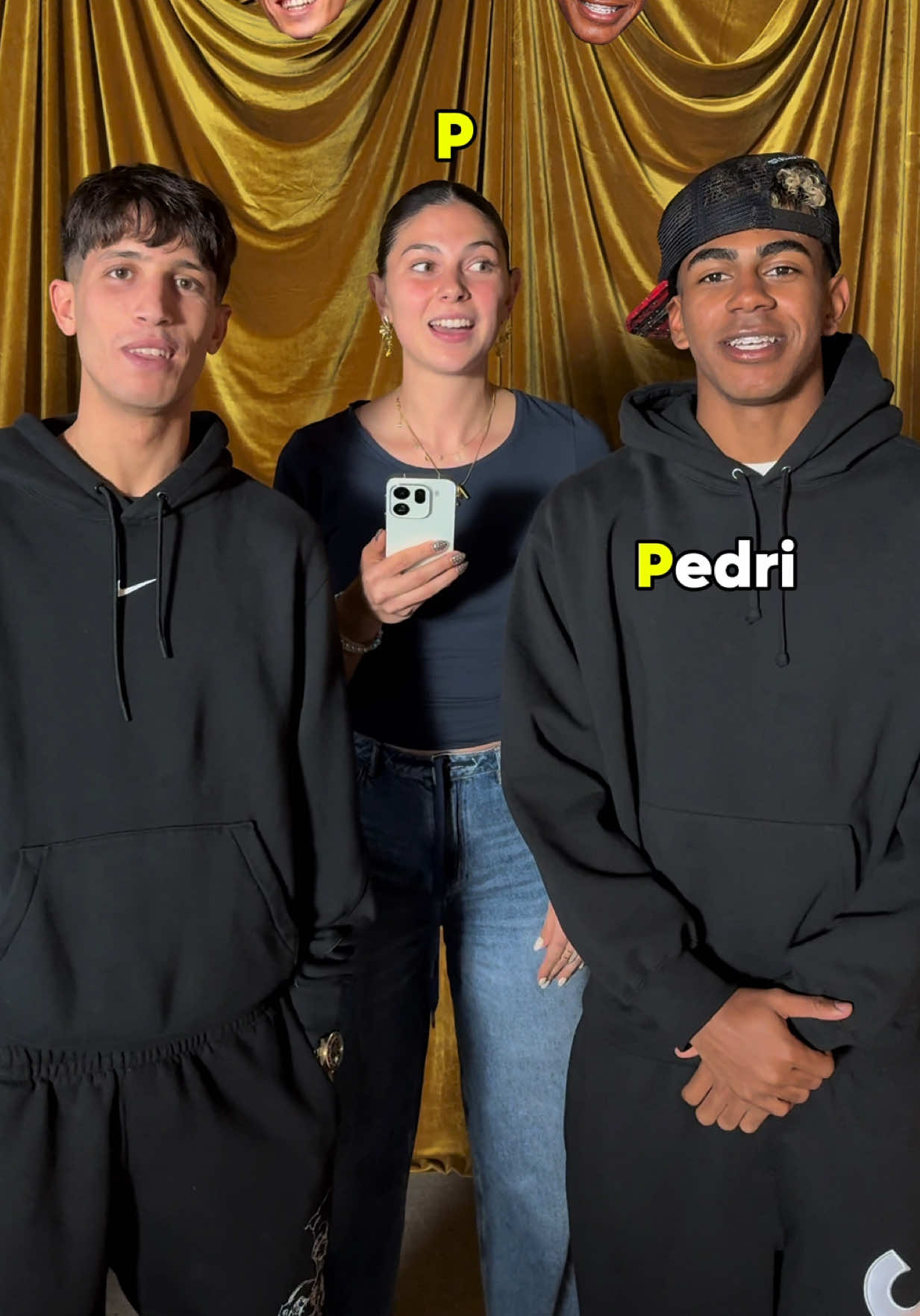 Guess the FC Barcelona player.. 😜 Lamine Yamal vs his best friend Sohaib, who wins?