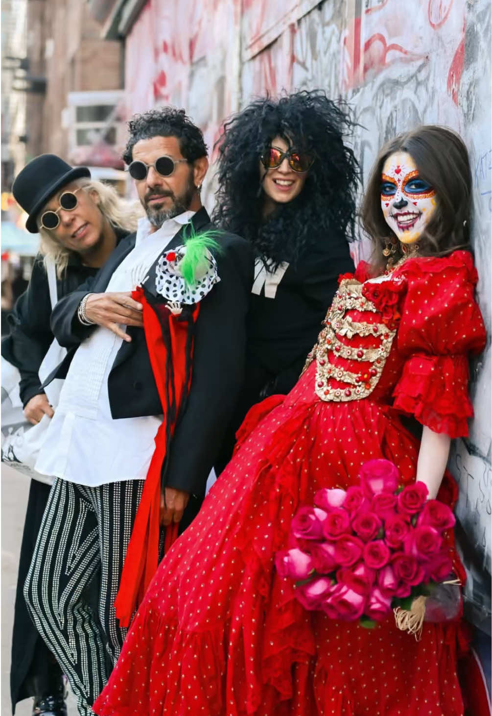 THE RESULTS ARE 100% WORTH THE WAIT TRUSTTT. Genuinely had so much fun with this one and I will absolutely be doing more shoots like these!! ♥️💃🏻 #notsophiesilva #lamuerte #bookoflife #diademuertos #31daysofhalloween NYC photoshoot vlog 