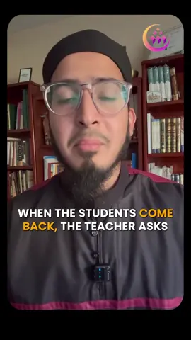 Teaching Ihsān — worshipping Allah as if you see Him. 🤍 When knowledge meets sincerity, hearts are transformed. #islamicreminder #Shorts #Knowledge #islamic #hadith 