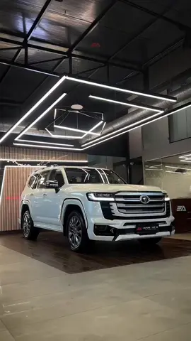 New 2025 Toyota Land Cruiser ZX 🥵🔥  wait for end 😱🥵🔥  #foryoupage #foryou #fypシ゚ #viral #carslover 