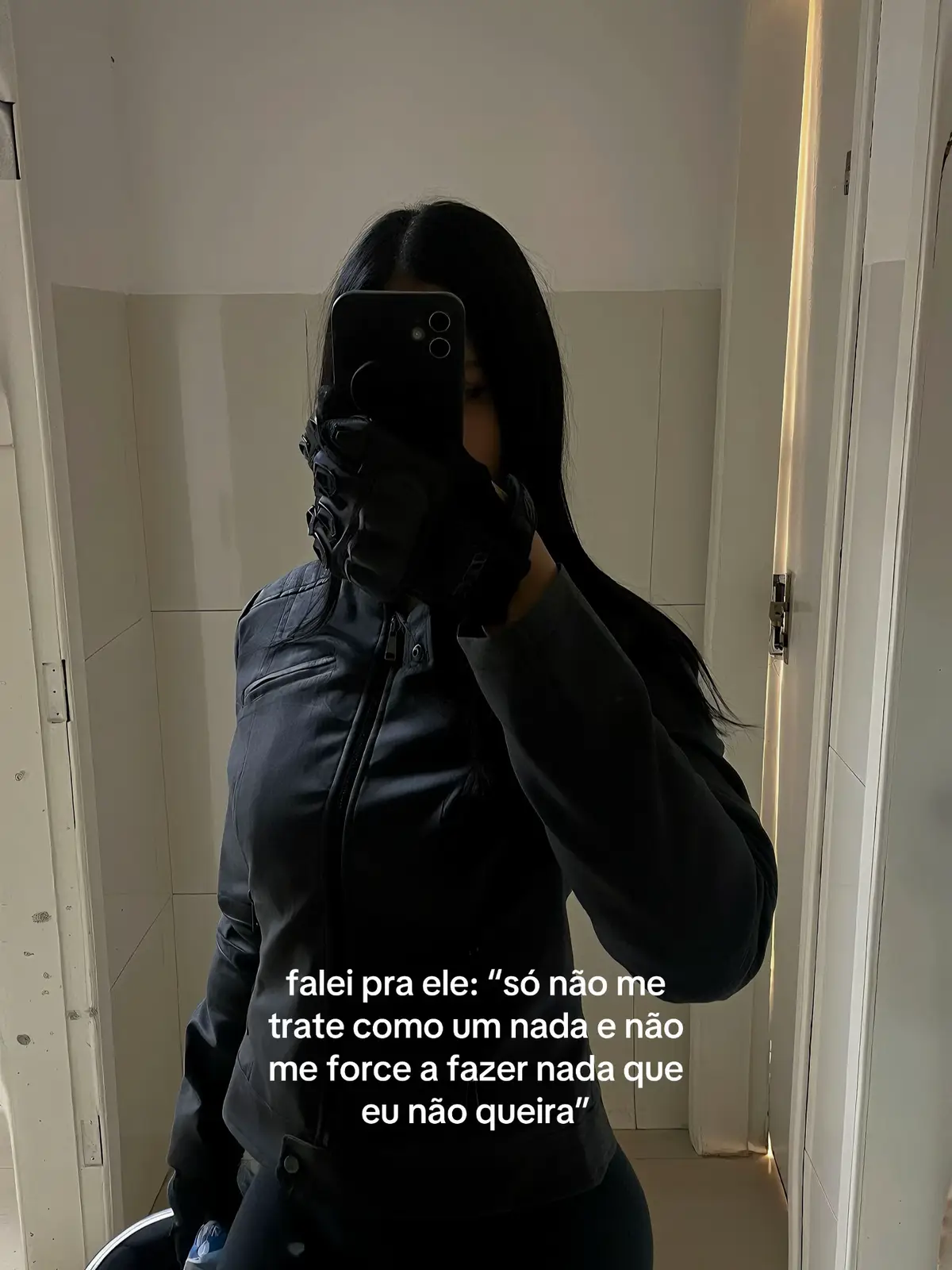 as vezes eu queria que todos soubessem oq você fez comigo e o quanto eu sofro a cada dia, talvez a justiça do homem possa falhar, mas a de Deus não #fy 