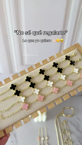 Una Van Cleef para que me combine con el outfit 🥹✨😍 Ig: betkora.co  #vancleef #vancleefarpels #pulseravancleef #tiendadeaccesorios #pulseratrebol 