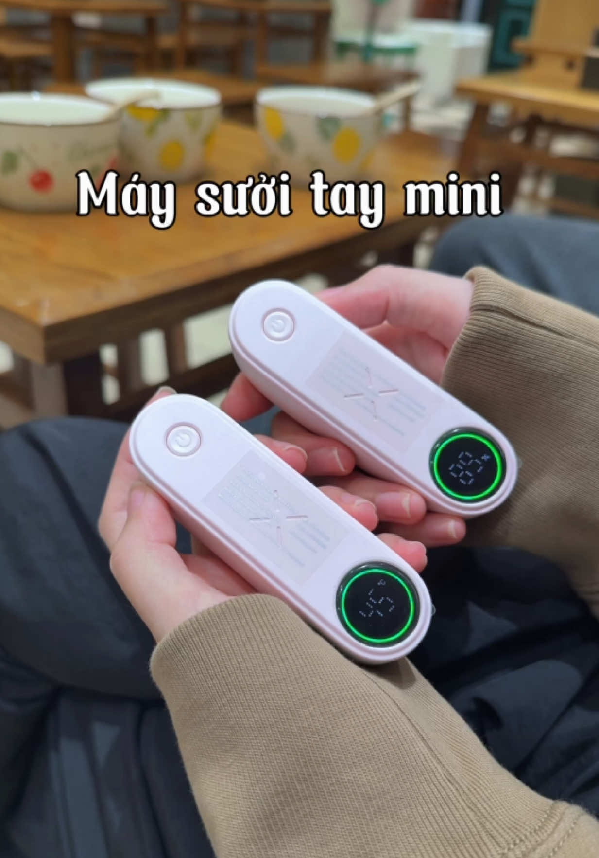Món đồ siu cần thiết cho hội tay chân lạnh mùa đông đây ❄️ máy sưởi kiêm sạc dự phòng mini 💕 #maysuoimini #maysuoitay #maysuoiam #maychuombungkinh #tiankeplus 
